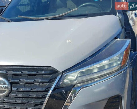 Серый Ниссан Kicks, объемом двигателя 1.6 л и пробегом 48 тыс. км за 3000 $, фото 5 на Automoto.ua