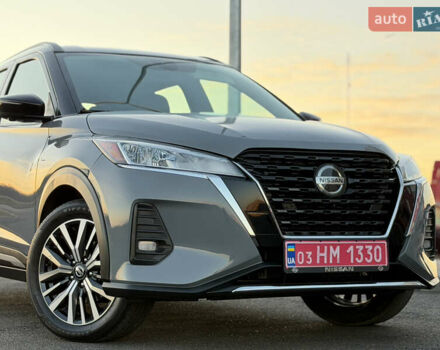 Серый Ниссан Kicks, объемом двигателя 1.6 л и пробегом 60 тыс. км за 16555 $, фото 21 на Automoto.ua
