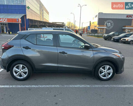 Серый Ниссан Kicks, объемом двигателя 1.6 л и пробегом 40 тыс. км за 15800 $, фото 3 на Automoto.ua
