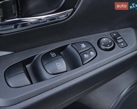 Сірий Ніссан Kicks, об'ємом двигуна 1.6 л та пробігом 49 тис. км за 19999 $, фото 40 на Automoto.ua