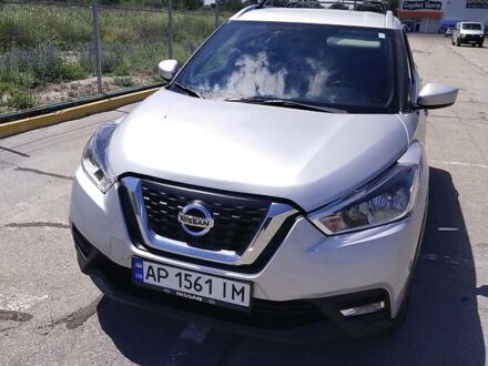 Серый Ниссан Kicks, объемом двигателя 1.6 л и пробегом 80 тыс. км за 13500 $, фото 1 на Automoto.ua