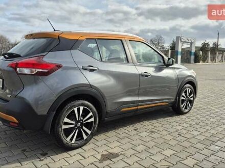 Сірий Ніссан Kicks, об'ємом двигуна 1.6 л та пробігом 79 тис. км за 14000 $, фото 1 на Automoto.ua