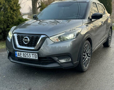Серый Ниссан Kicks, объемом двигателя 1.6 л и пробегом 38 тыс. км за 14000 $, фото 1 на Automoto.ua