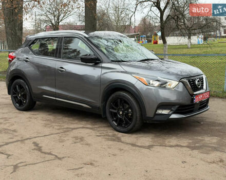 Серый Ниссан Kicks, объемом двигателя 1.6 л и пробегом 187 тыс. км за 13450 $, фото 1 на Automoto.ua