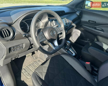 Синій Ніссан Kicks, об'ємом двигуна 1.6 л та пробігом 64 тис. км за 14200 $, фото 2 на Automoto.ua