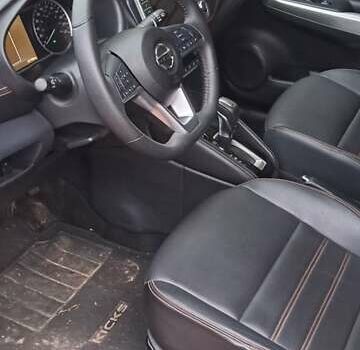 Помаранчевий Ніссан Kicks, об'ємом двигуна 1.6 л та пробігом 35 тис. км за 15700 $, фото 2 на Automoto.ua