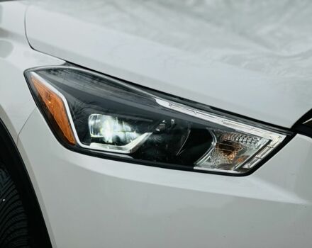 Белый Ниссан Kix, объемом двигателя 1.6 л и пробегом 96 тыс. км за 14500 $, фото 5 на Automoto.ua