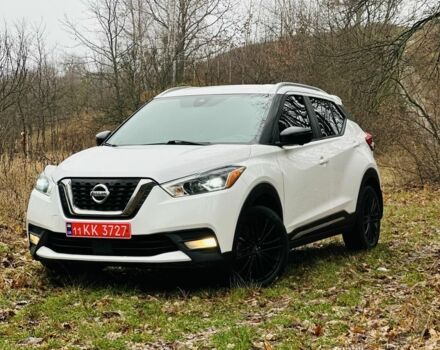 Белый Ниссан Kix, объемом двигателя 1.6 л и пробегом 96 тыс. км за 14500 $, фото 2 на Automoto.ua