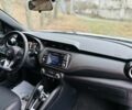 Белый Ниссан Kix, объемом двигателя 1.6 л и пробегом 96 тыс. км за 14500 $, фото 6 на Automoto.ua