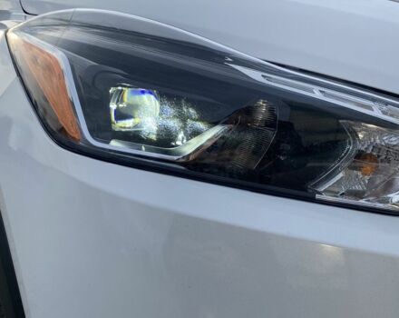 Белый Ниссан Kix, объемом двигателя 1.6 л и пробегом 74 тыс. км за 15400 $, фото 5 на Automoto.ua