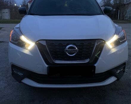 Белый Ниссан Kix, объемом двигателя 1.6 л и пробегом 74 тыс. км за 15400 $, фото 14 на Automoto.ua