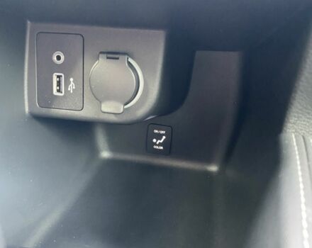 Белый Ниссан Kix, объемом двигателя 1.6 л и пробегом 74 тыс. км за 15400 $, фото 11 на Automoto.ua