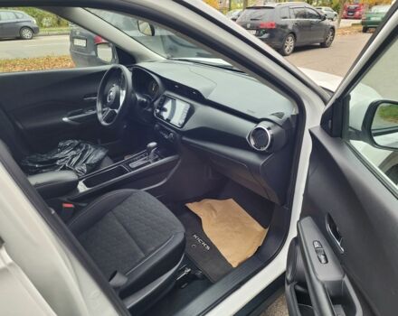 Білий Ніссан Kix, об'ємом двигуна 1.6 л та пробігом 30 тис. км за 10000 $, фото 4 на Automoto.ua