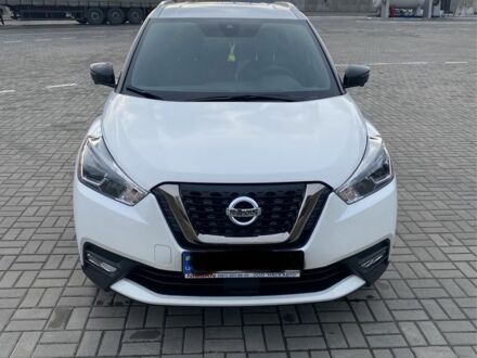 Белый Ниссан Kix, объемом двигателя 1.6 л и пробегом 74 тыс. км за 15400 $, фото 1 на Automoto.ua