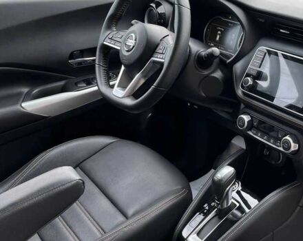 Чорний Ніссан Kix, об'ємом двигуна 1.6 л та пробігом 108 тис. км за 16999 $, фото 14 на Automoto.ua