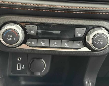 Чорний Ніссан Kix, об'ємом двигуна 1.6 л та пробігом 108 тис. км за 16999 $, фото 12 на Automoto.ua