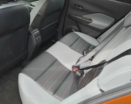 Червоний Ніссан Kix, об'ємом двигуна 1.6 л та пробігом 200 тис. км за 22500 $, фото 7 на Automoto.ua