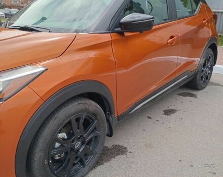 Червоний Ніссан Kix, об'ємом двигуна 1.6 л та пробігом 200 тис. км за 22500 $, фото 3 на Automoto.ua