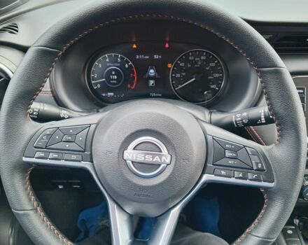 Червоний Ніссан Kix, об'ємом двигуна 1.6 л та пробігом 200 тис. км за 22500 $, фото 5 на Automoto.ua