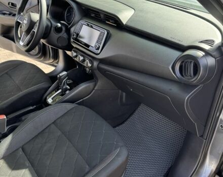 Сірий Ніссан Kix, об'ємом двигуна 1.6 л та пробігом 72 тис. км за 14300 $, фото 8 на Automoto.ua