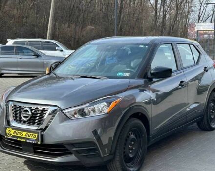 Серый Ниссан Kix, объемом двигателя 1.6 л и пробегом 150 тыс. км за 14900 $, фото 2 на Automoto.ua
