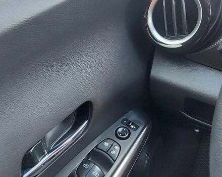 Сірий Ніссан Kix, об'ємом двигуна 0 л та пробігом 33 тис. км за 14900 $, фото 19 на Automoto.ua