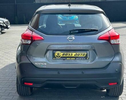 Серый Ниссан Kix, объемом двигателя 1.6 л и пробегом 150 тыс. км за 14900 $, фото 4 на Automoto.ua
