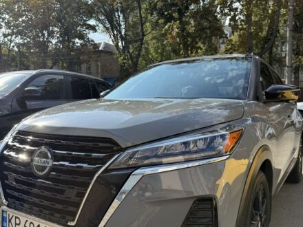 Сірий Ніссан Kix, об'ємом двигуна 1.6 л та пробігом 47 тис. км за 20000 $, фото 1 на Automoto.ua