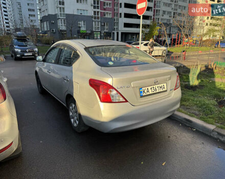 Серый Ниссан Latio, объемом двигателя 0 л и пробегом 95 тыс. км за 5900 $, фото 3 на Automoto.ua