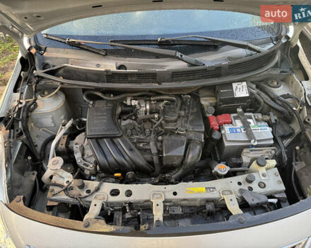 Серый Ниссан Latio, объемом двигателя 0 л и пробегом 95 тыс. км за 5900 $, фото 13 на Automoto.ua