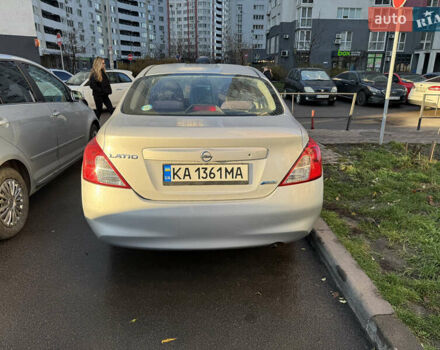 Серый Ниссан Latio, объемом двигателя 0 л и пробегом 95 тыс. км за 5900 $, фото 4 на Automoto.ua