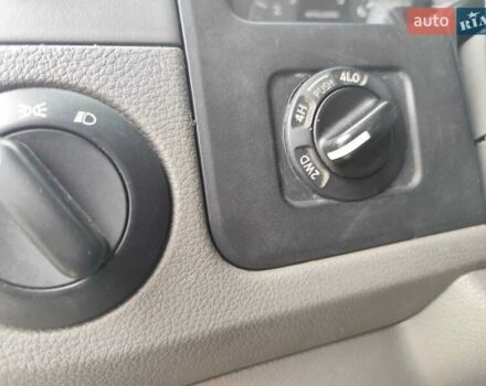 Белый Ниссан NV1500, объемом двигателя 4 л и пробегом 128 тыс. км за 27000 $, фото 1 на Automoto.ua