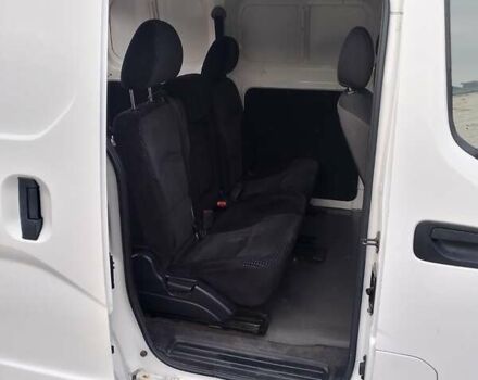 Білий Ніссан NV200, об'ємом двигуна 1.6 л та пробігом 290 тис. км за 5300 $, фото 3 на Automoto.ua