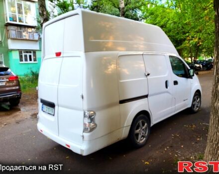 Белый Ниссан NV200, объемом двигателя 80 л и пробегом 23 тыс. км за 15900 $, фото 3 на Automoto.ua