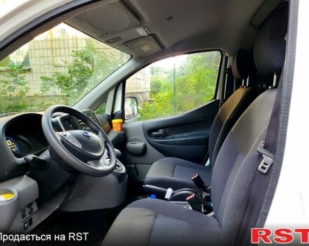 Белый Ниссан NV200, объемом двигателя 80 л и пробегом 23 тыс. км за 15900 $, фото 10 на Automoto.ua