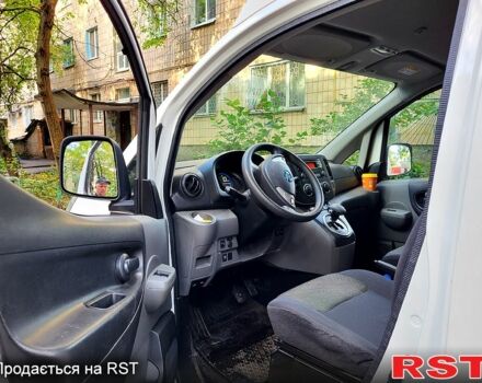 Белый Ниссан NV200, объемом двигателя 80 л и пробегом 23 тыс. км за 15900 $, фото 5 на Automoto.ua