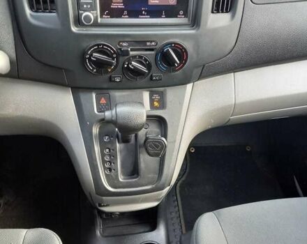 Білий Ніссан NV200, об'ємом двигуна 2 л та пробігом 125 тис. км за 12200 $, фото 16 на Automoto.ua