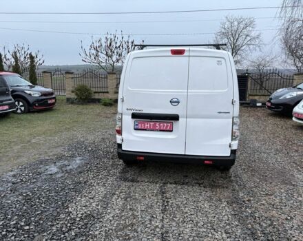 Белый Ниссан NV200, объемом двигателя 0 л и пробегом 127 тыс. км за 6000 $, фото 4 на Automoto.ua