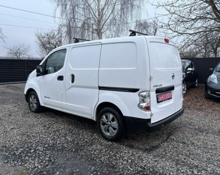 Белый Ниссан NV200, объемом двигателя 0 л и пробегом 127 тыс. км за 6000 $, фото 5 на Automoto.ua