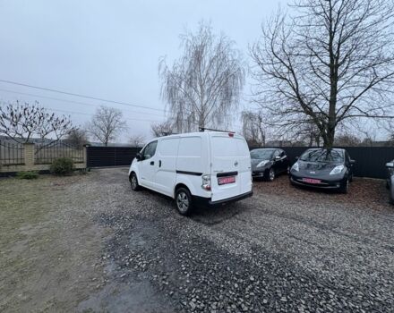 Белый Ниссан NV200, объемом двигателя 0 л и пробегом 127 тыс. км за 6000 $, фото 14 на Automoto.ua