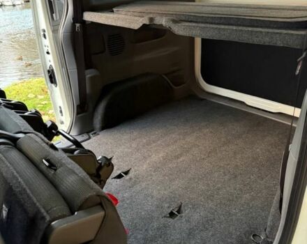 Белый Ниссан NV200, объемом двигателя 0 л и пробегом 38 тыс. км за 14655 $, фото 6 на Automoto.ua