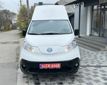 Белый Ниссан NV200, объемом двигателя 0 л и пробегом 40 тыс. км за 12700 $, фото 4 на Automoto.ua