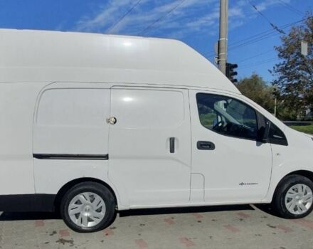 Белый Ниссан NV200, объемом двигателя 0 л и пробегом 26 тыс. км за 13500 $, фото 4 на Automoto.ua