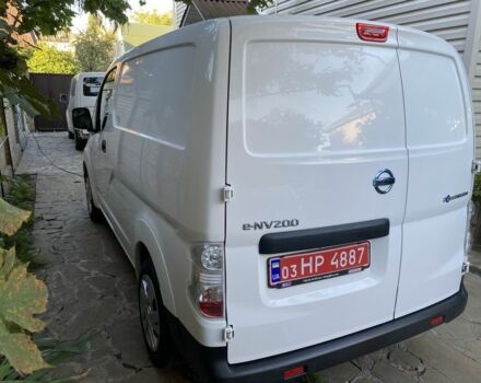 Білий Ніссан NV200, об'ємом двигуна 0 л та пробігом 39 тис. км за 360 $, фото 3 на Automoto.ua