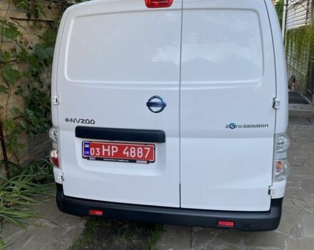 Білий Ніссан NV200, об'ємом двигуна 0 л та пробігом 39 тис. км за 360 $, фото 2 на Automoto.ua