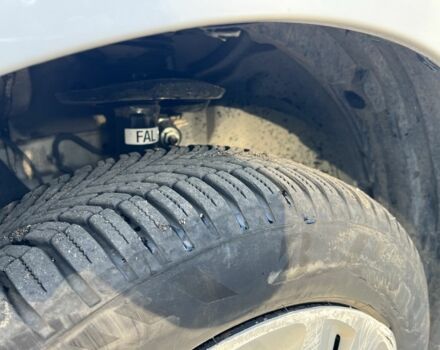 Белый Ниссан NV200, объемом двигателя 0 л и пробегом 93 тыс. км за 13000 $, фото 2 на Automoto.ua