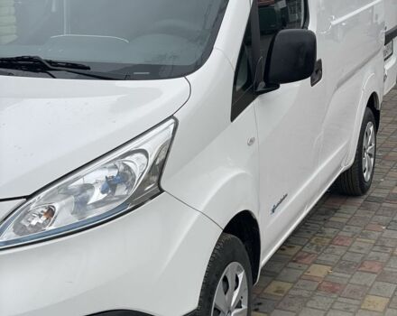 Белый Ниссан NV200, объемом двигателя 0 л и пробегом 41 тыс. км за 14900 $, фото 1 на Automoto.ua