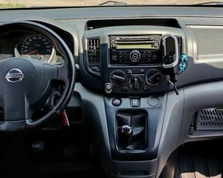 Белый Ниссан NV200, объемом двигателя 1.46 л и пробегом 318 тыс. км за 7400 $, фото 5 на Automoto.ua