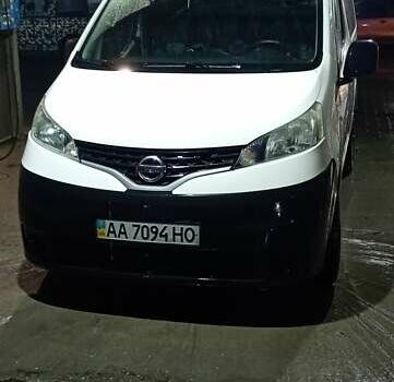 Белый Ниссан NV200, объемом двигателя 1.46 л и пробегом 318 тыс. км за 7400 $, фото 19 на Automoto.ua