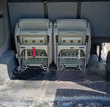 Белый Ниссан NV200, объемом двигателя 1.46 л и пробегом 318 тыс. км за 7400 $, фото 13 на Automoto.ua